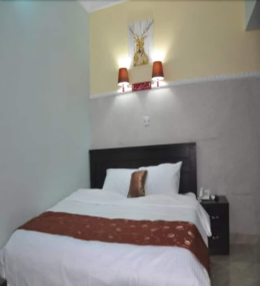 grand capital hotel