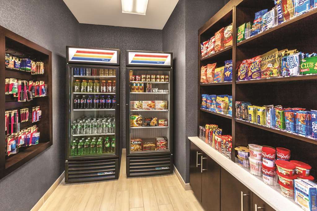 la quinta inn and suites by wyndham philadelphia airport