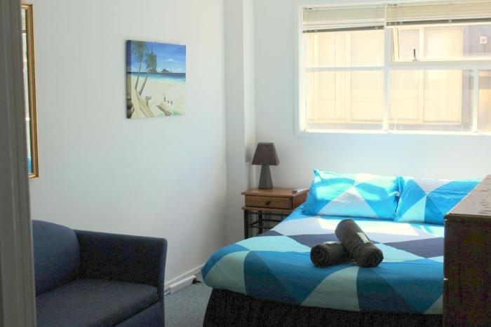 backpackers central hamilton