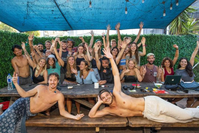 pacific coast lodge and backpackers