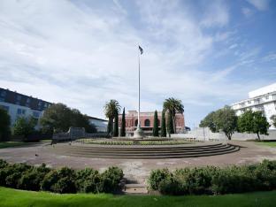 grand central serviced apartments