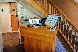 bluemoon lodge hostel
