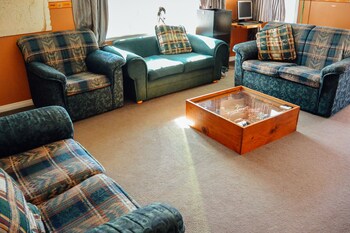 bluemoon lodge hostel