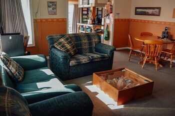 bluemoon lodge hostel