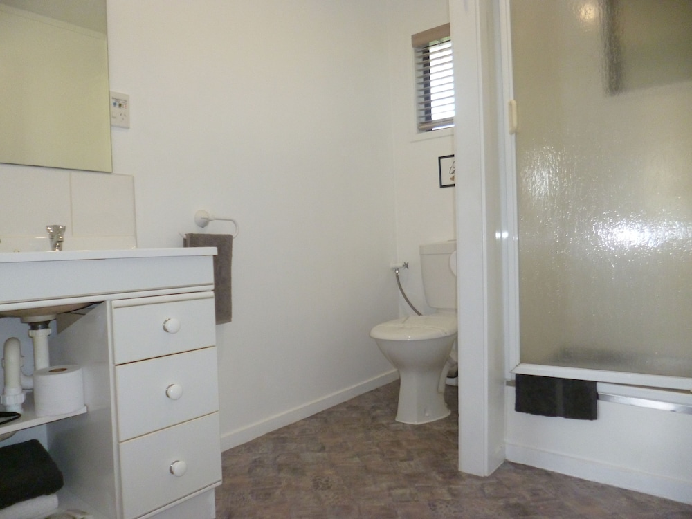 opua boutique seaview motel