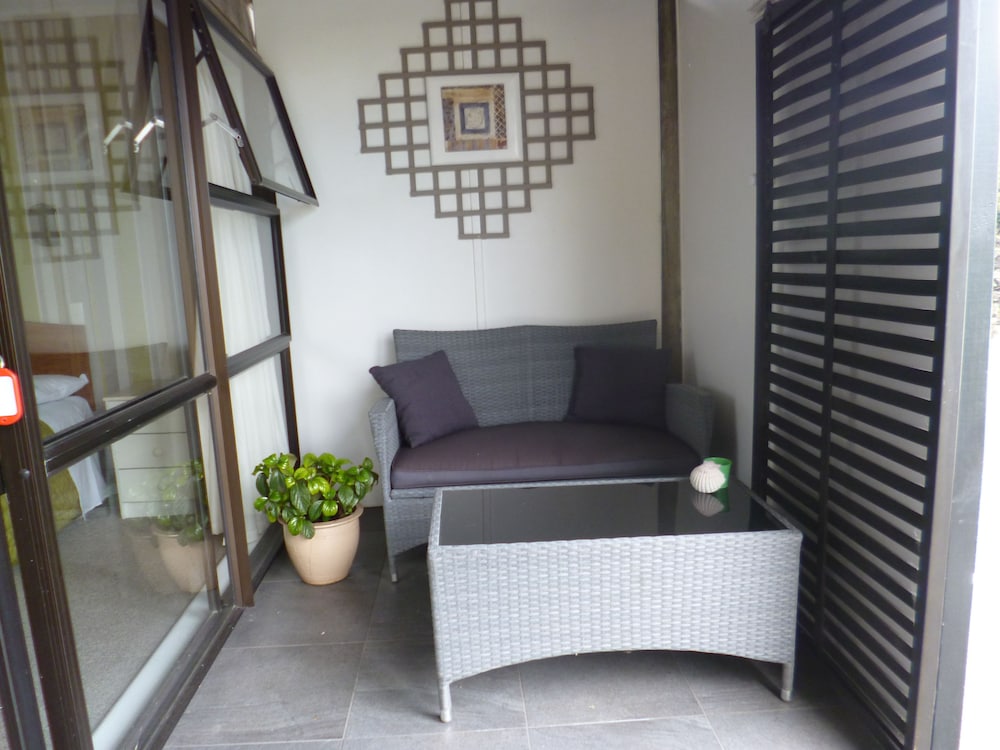 opua boutique seaview motel