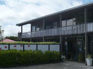opua boutique seaview motel