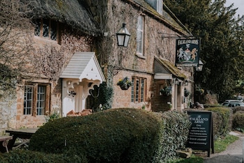 The Falkland Arms,Great Tew>>Chipping Norton,4 star