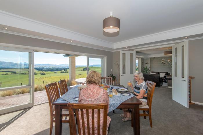 ribbonwood country house