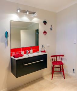 ribbonwood country house