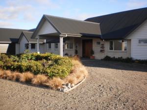 ribbonwood country house