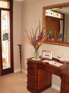 ribbonwood country house