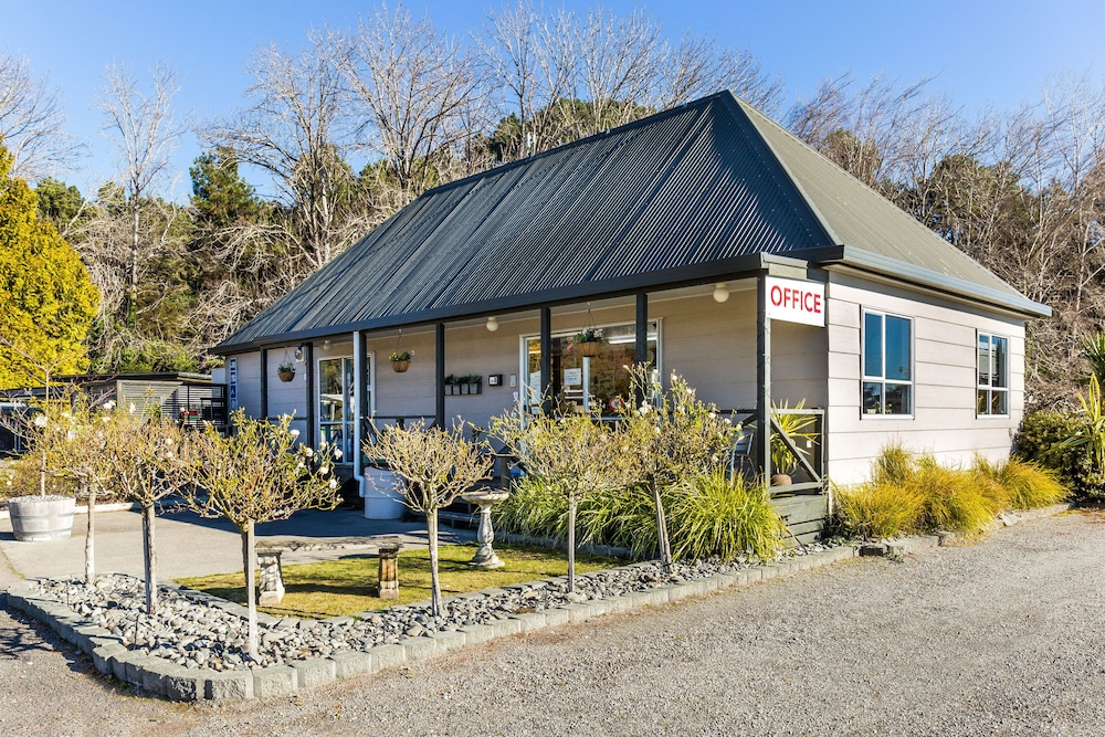 motutere bay top 10 holiday park