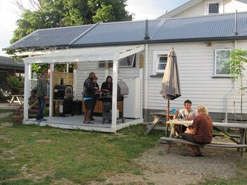 the white elephant accommodation hostel