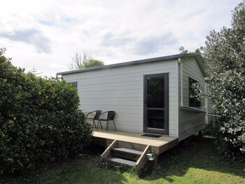 the white elephant accommodation hostel