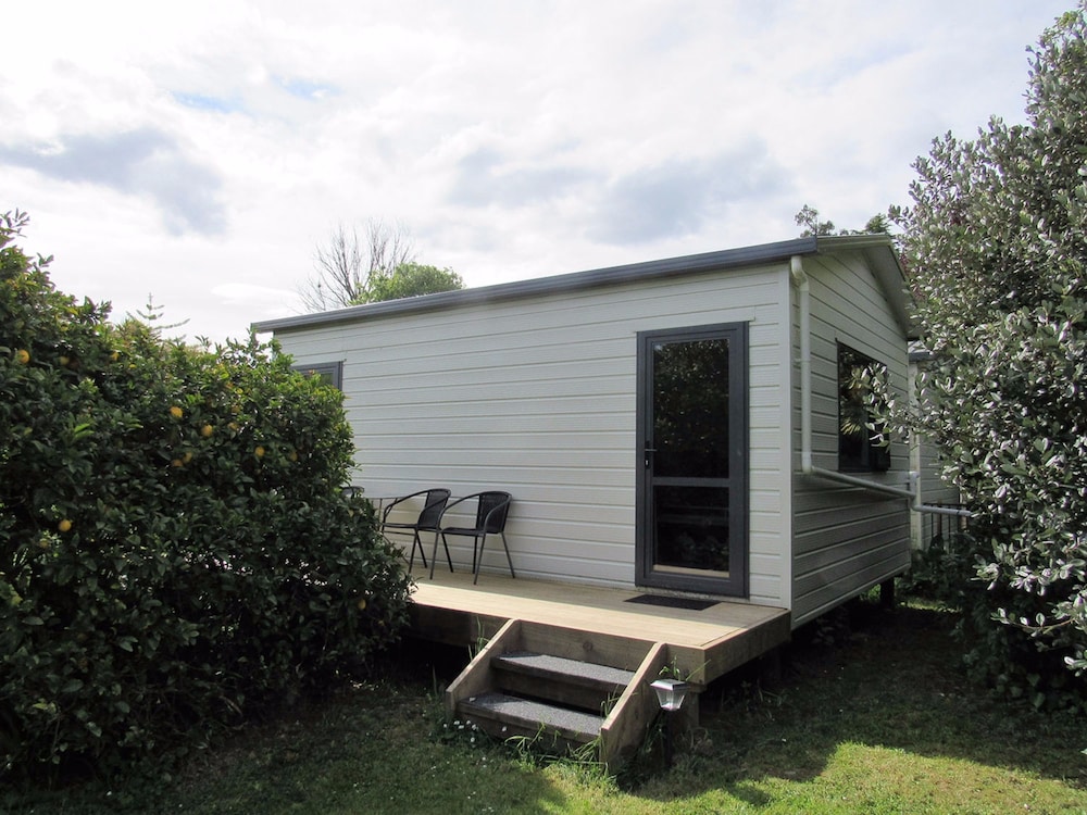 the white elephant accommodation hostel