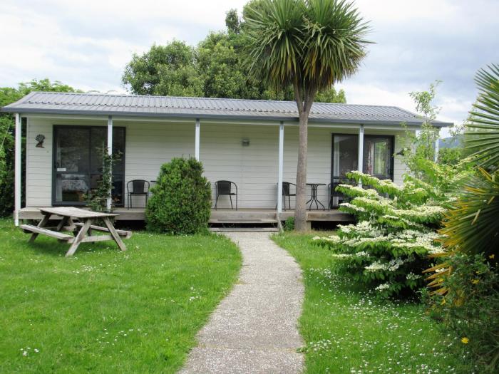 the white elephant accommodation hostel