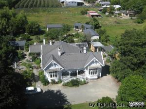 the white elephant accommodation hostel