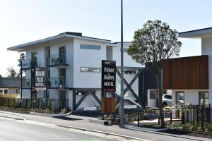 103 prince of bealey motel
