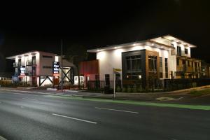 103 prince of bealey motel