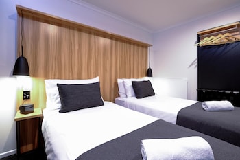 no 9 hotel