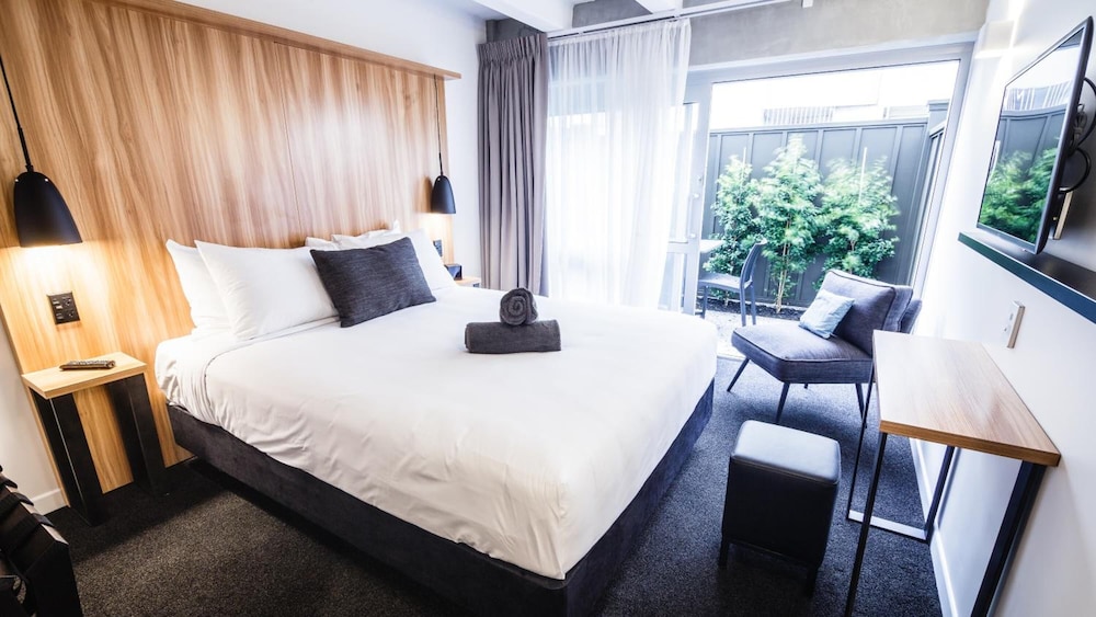no 9 hotel