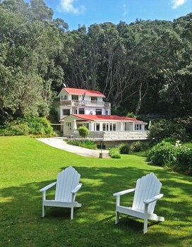 ohiwa seascape studios