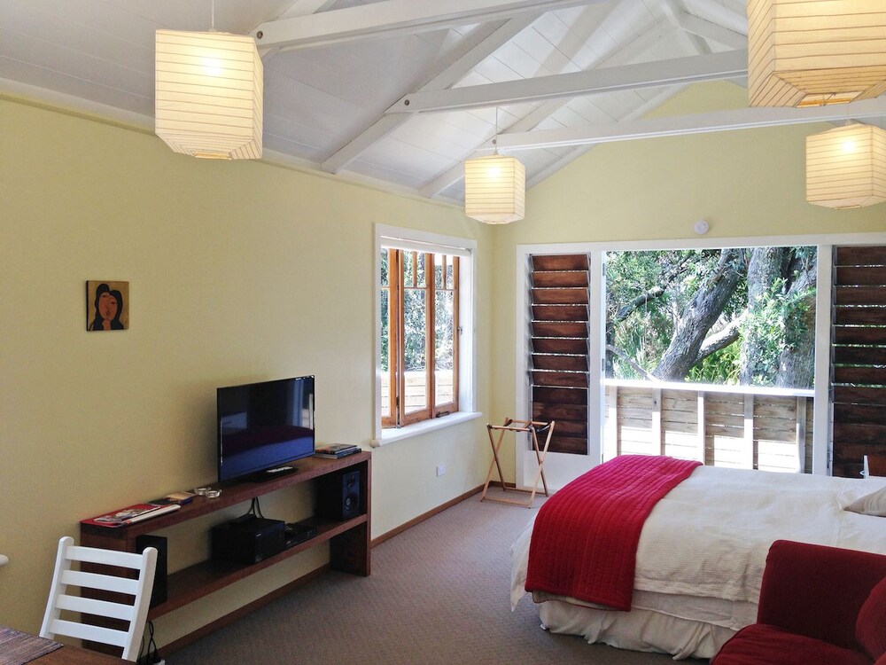 ohiwa seascape studios