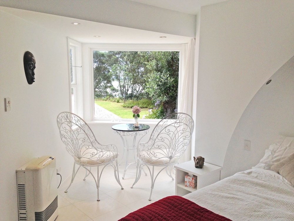 ohiwa seascape studios