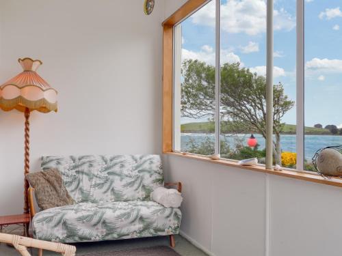 surat bay lodge and backpackers hostel