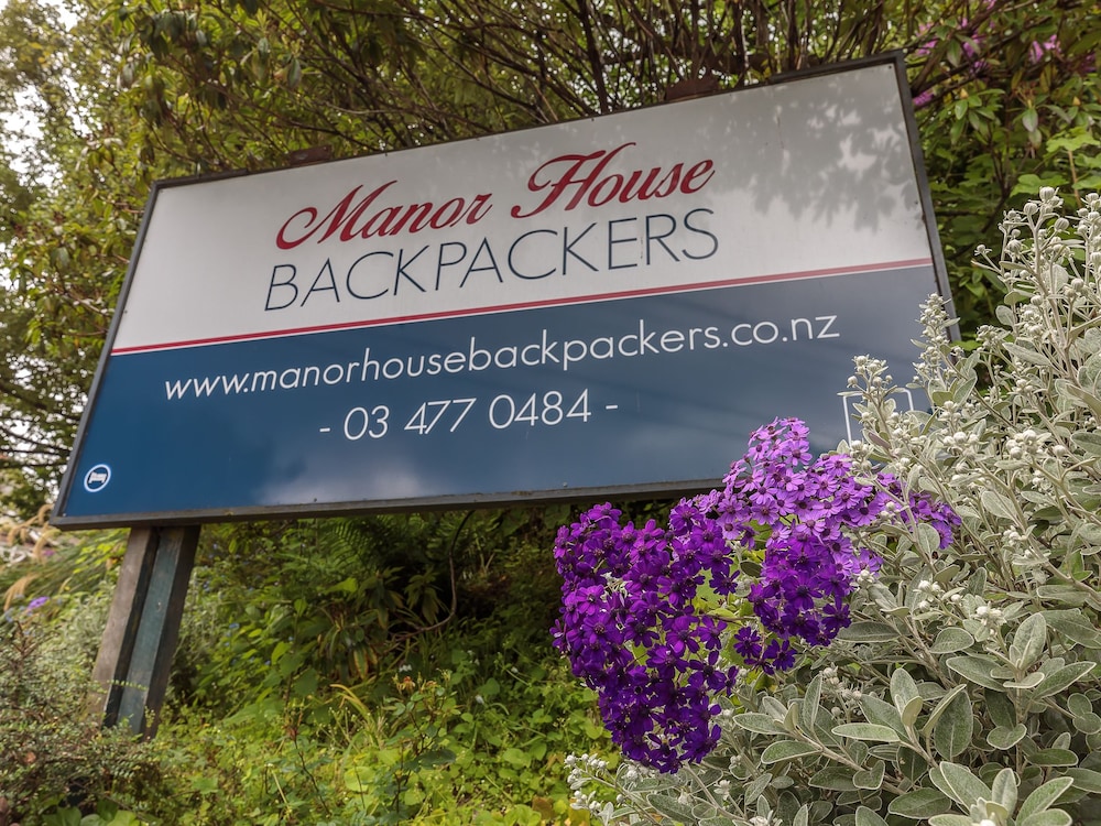 manor house backpackers