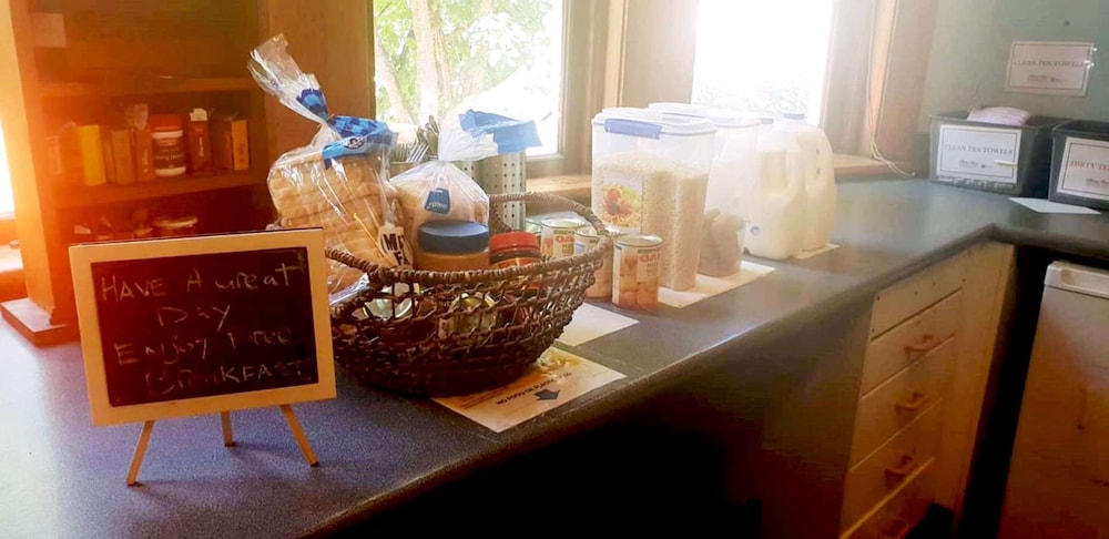 manor house backpackers