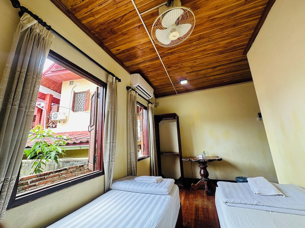 silikhane guesthouse