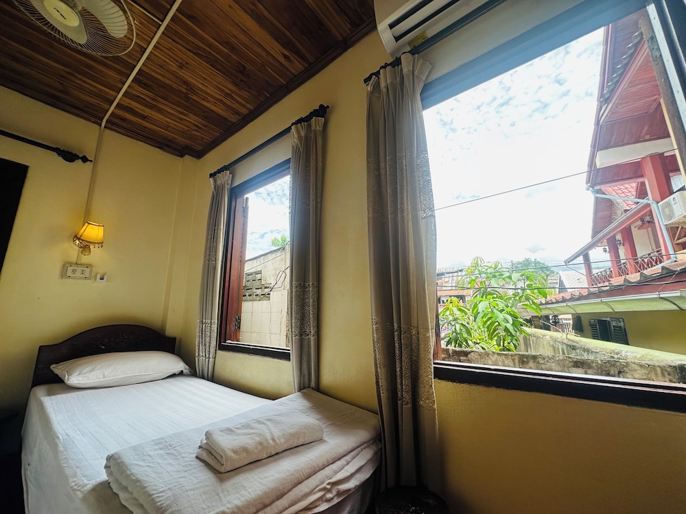 silikhane guesthouse