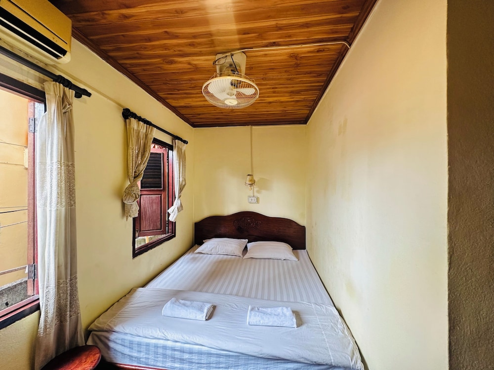 silikhane guesthouse