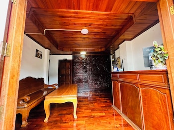 silikhane guesthouse