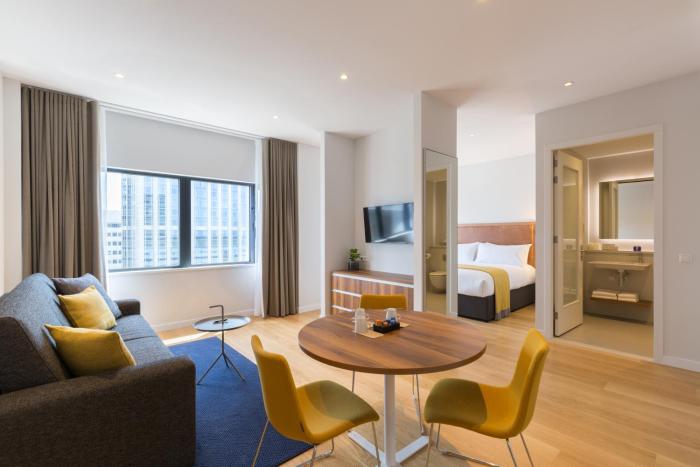 premier suites plus rotterdam