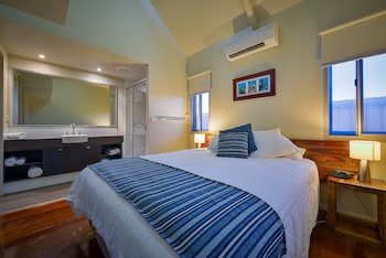 exmouth escape resort