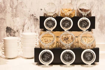 monet garden hotel amsterdam