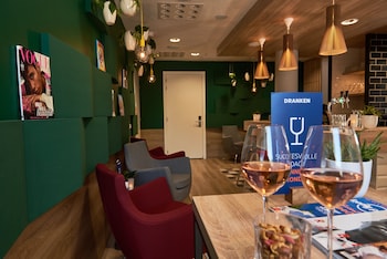 holiday inn express amsterdam city hall an ihg hotel