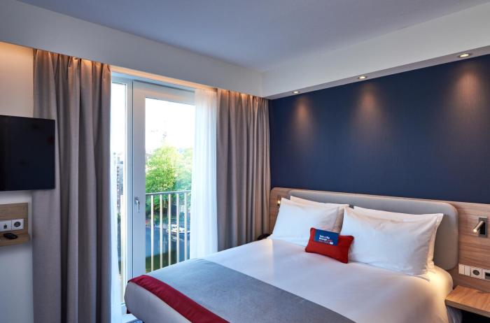 holiday inn express amsterdam city hall an ihg hotel