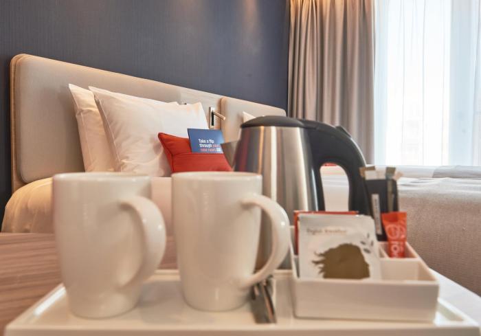 holiday inn express amsterdam city hall an ihg hotel
