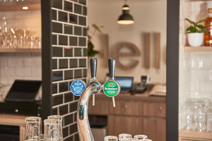 holiday inn express amsterdam city hall an ihg hotel