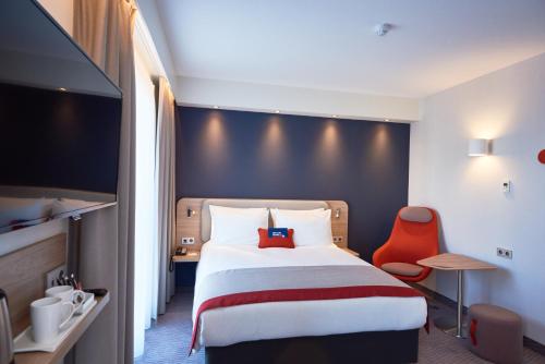 holiday inn express amsterdam city hall an ihg hotel