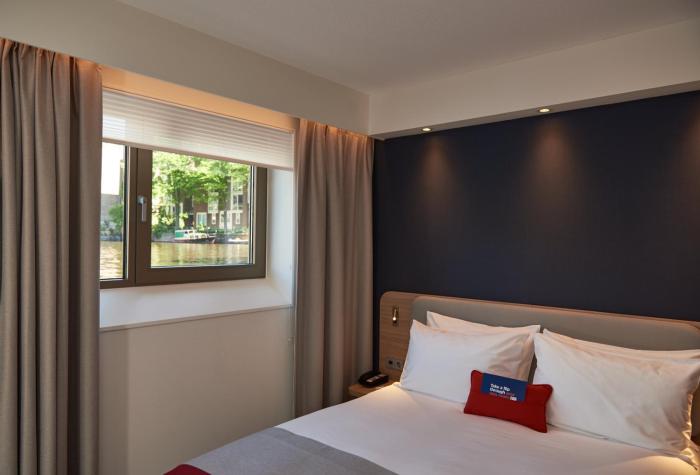 holiday inn express amsterdam city hall an ihg hotel