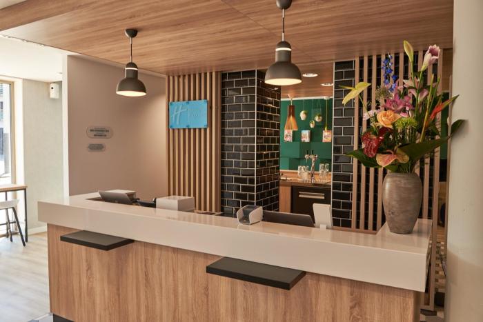 holiday inn express amsterdam city hall an ihg hotel