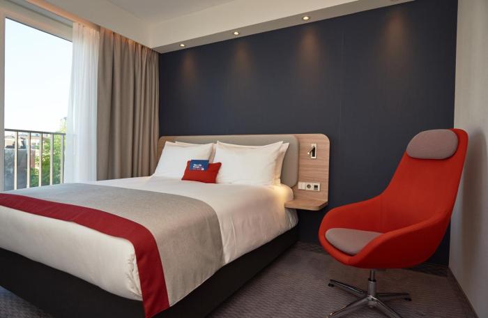 holiday inn express amsterdam city hall an ihg hotel