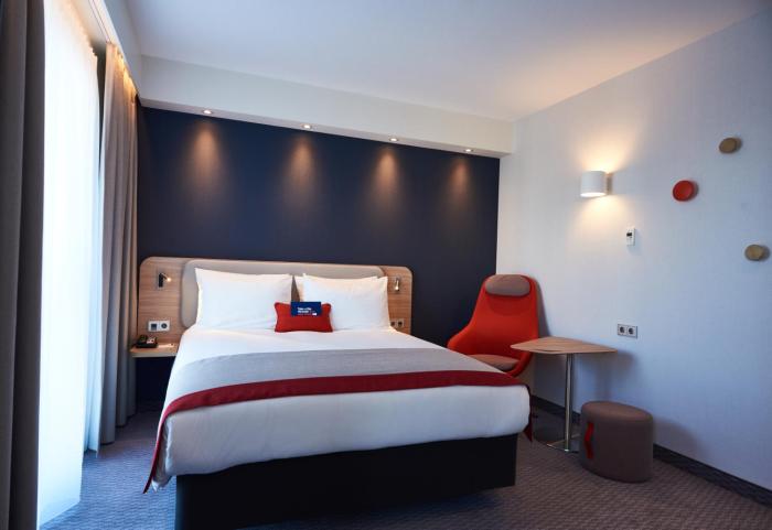 holiday inn express amsterdam city hall an ihg hotel