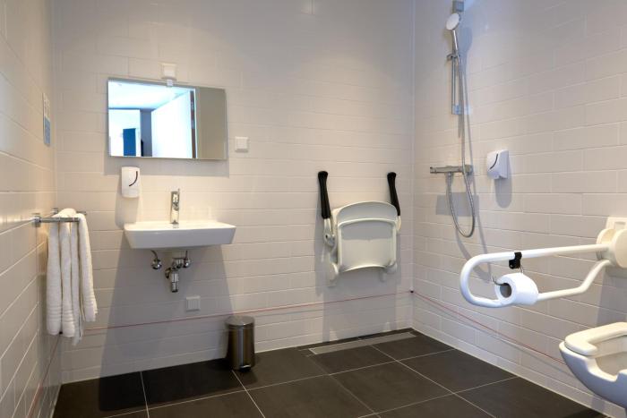 holiday inn express amsterdam city hall an ihg hotel