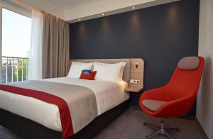 holiday inn express amsterdam city hall an ihg hotel